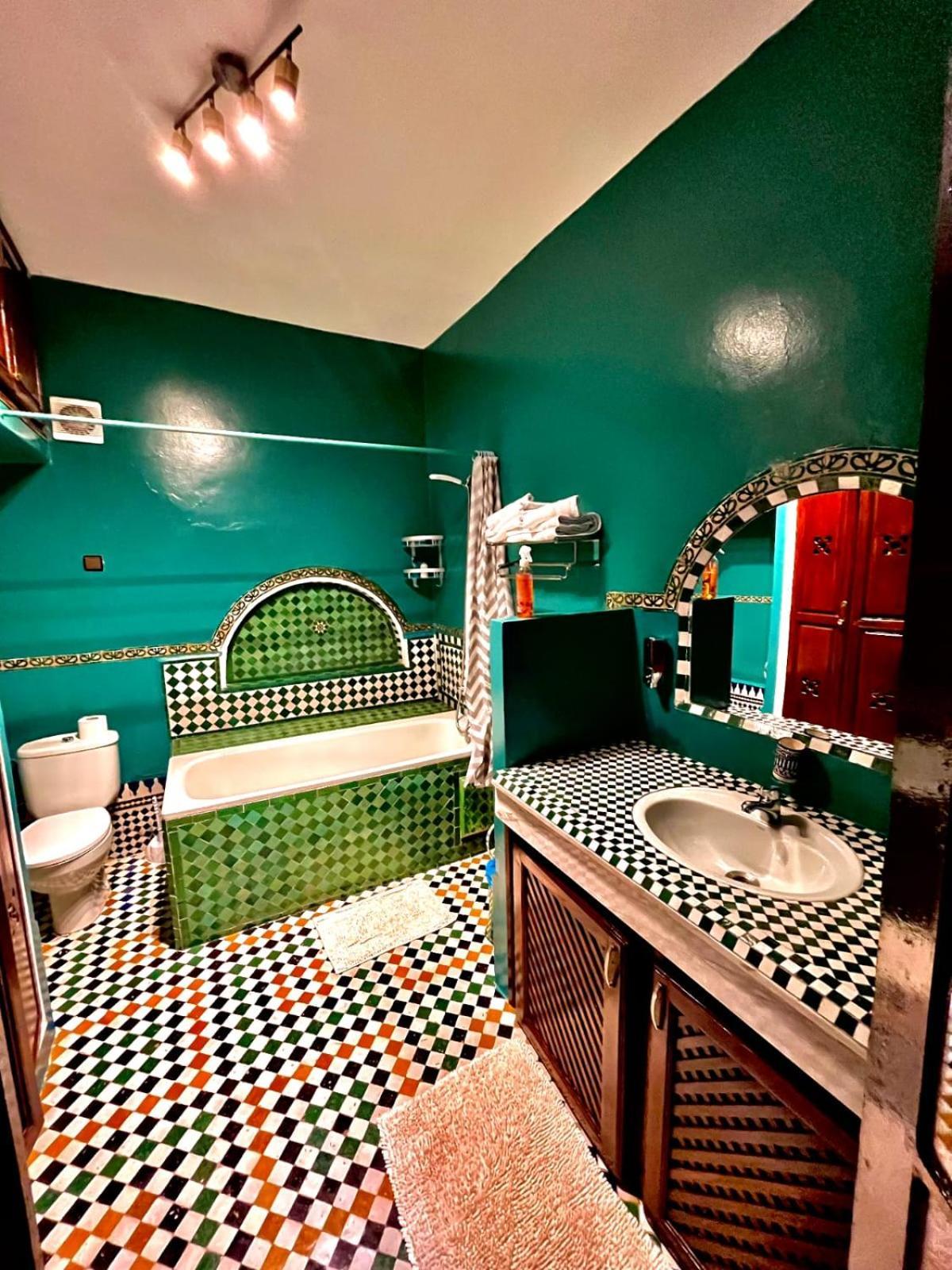 Riad Lalla Zoubida Fez Esterno foto