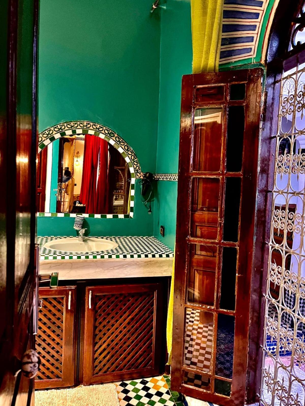 Riad Lalla Zoubida Fez Esterno foto