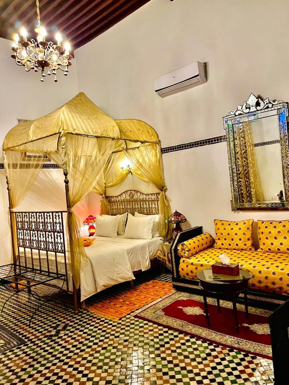 Riad Lalla Zoubida Fez Esterno foto