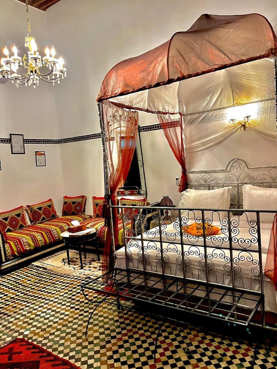 Riad Lalla Zoubida Fez Esterno foto