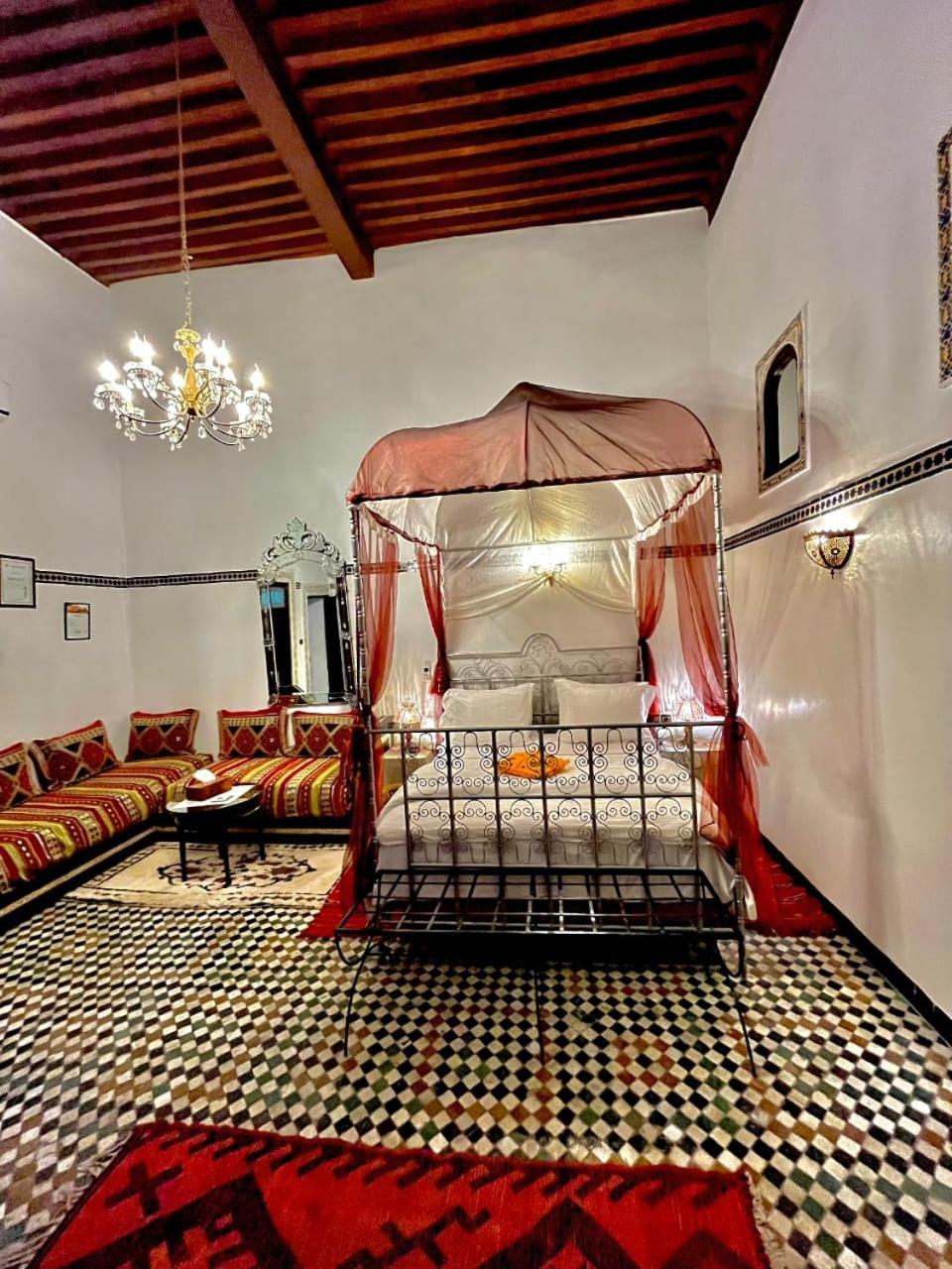 Riad Lalla Zoubida Fez Esterno foto