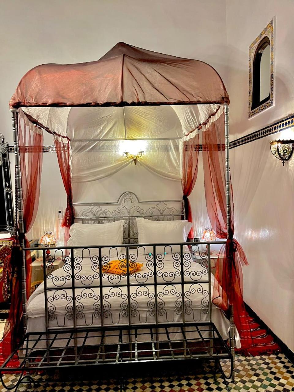 Riad Lalla Zoubida Fez Esterno foto